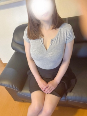 綾瀬　ひなの