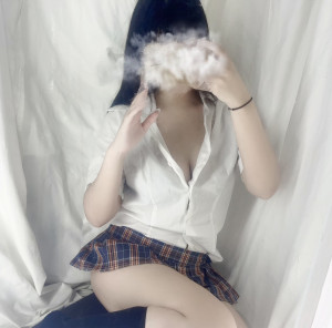 梨衣 -りい-