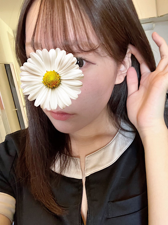 里帆-りほ- サロン・ド・ニーナ